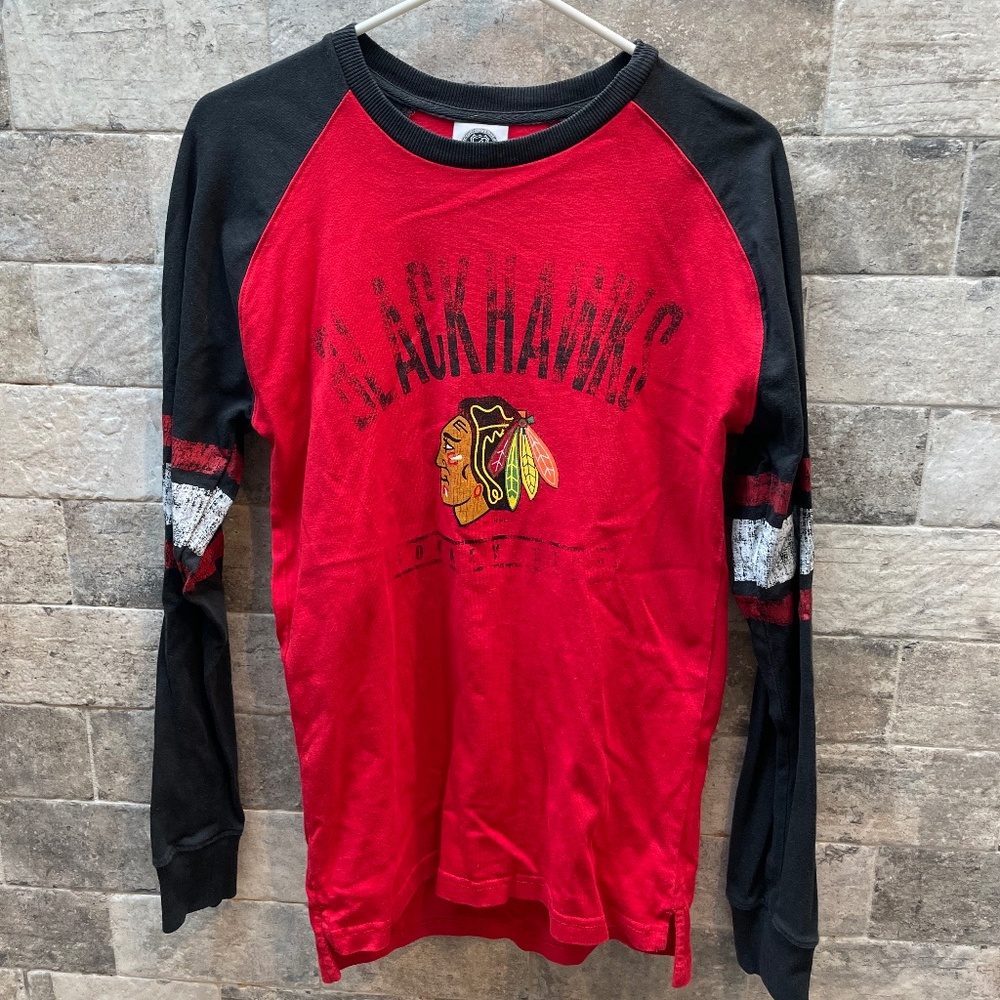 ❤️ CHICAGO BLACKHAWK NHL MENS TOP SIZE SMALL HOCKEY